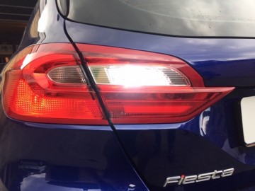 TopLEDverlichting.nl T10 W5W High Power LED Canbus achteruitrijverlichting (set) foto 4