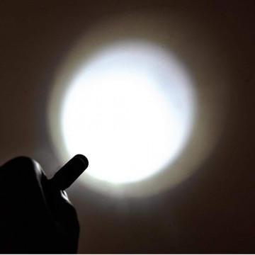 TopLEDverlichting.nl LED Militaire Zaklamp Pen 13cm - Wit Licht 600 Lumen - Sterk Aluminium - Waterproof - Inclusief AAA Batterijen foto 3